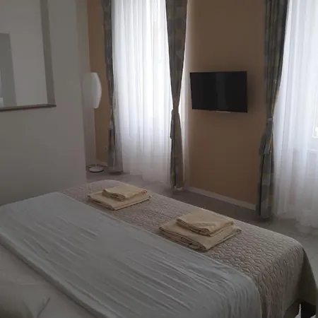 - Centar, Stari Grad-old Town Porec