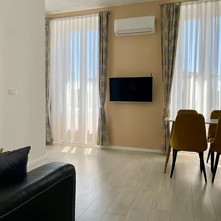 - Centar, Stari Grad-old Town Apartment
