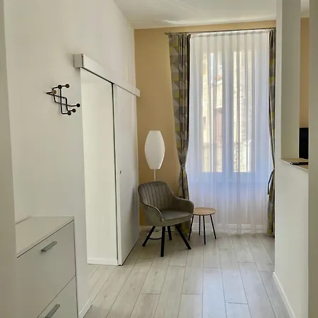 - Centar, Stari Grad-old Town Apartment