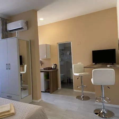 - Centar, Stari Grad-old Town Apartman